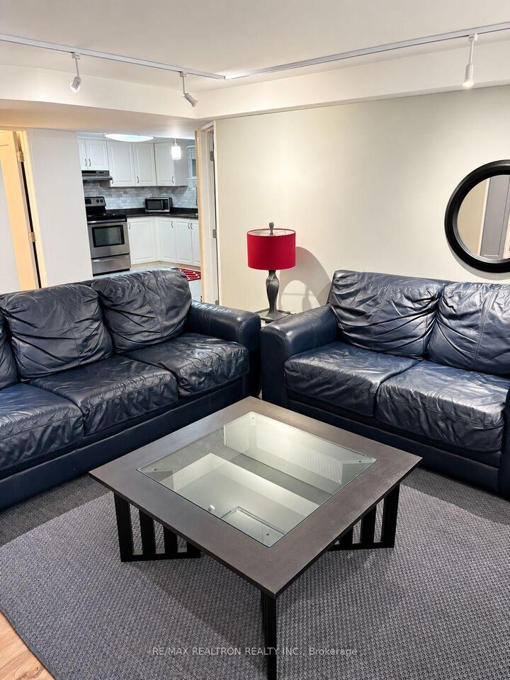 Property Photo:  197 Honiton Street Bsmt  ON M3H 5N5 