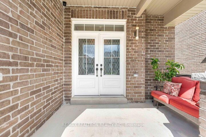 Property Photo: 34 Vivian Creek Road ON L0G 1M0