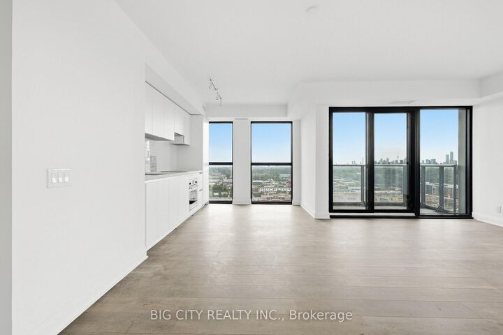 Property Photo:  25 Frederick Todd Way 2202  ON M4G 4E8 