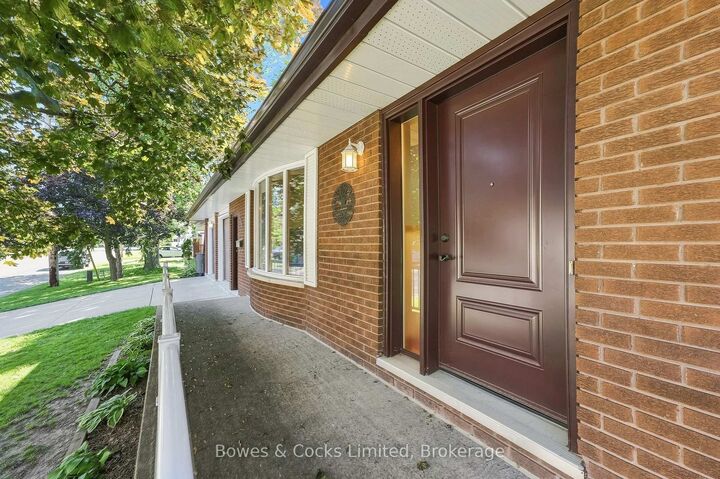 Property Photo:  687 Lundy's Lane  ON K9J 4J9 
