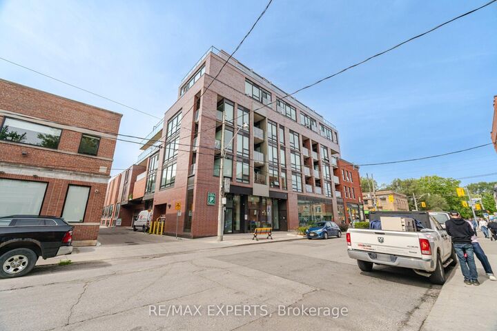 Property Photo:  246 Logan Avenue E 225  ON M4M 1J2 