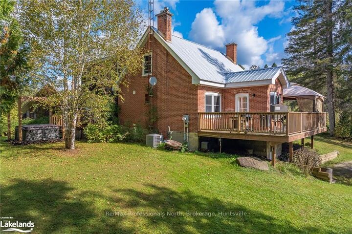 Property Photo:  204 Bowyer Road  ON P1H 2J4 