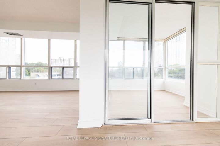 Property Photo: 3050 Ellesmere Road 406 ON M1E 4C2
