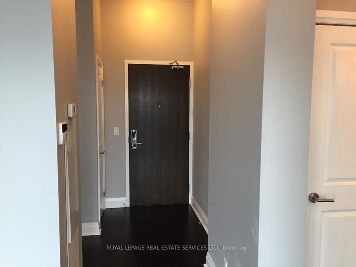 Property Photo: 1185 The Queensway N/A 1214 ON M8Z 0C6