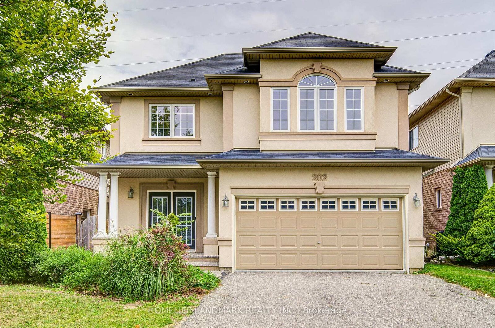Property Photo:  202 Fair Street  ON L9K 0B8 