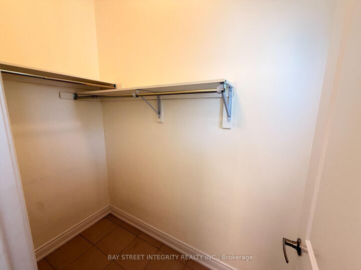Property Photo:  61 Cannes Avenue  ON L4H 4P8 