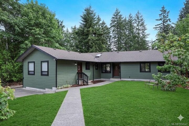 Property Photo:  6585 Walker Frontage Rd  BC V0R 1W0 