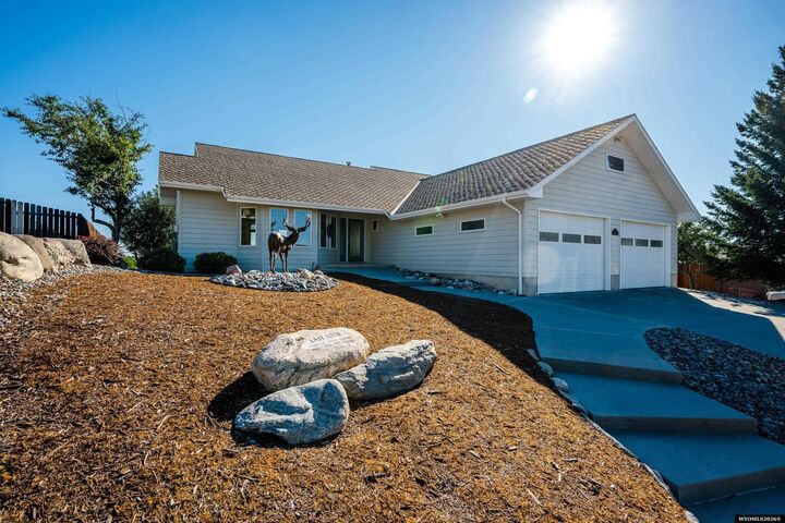 Property Photo: 917 Erie Dr WY 82834