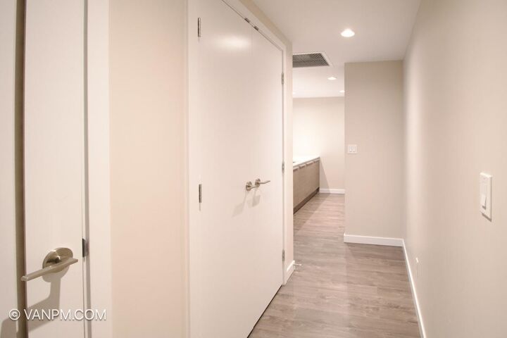 Property Photo:  4485 Skyline Drive 2409  BC V5C 5Y1 
