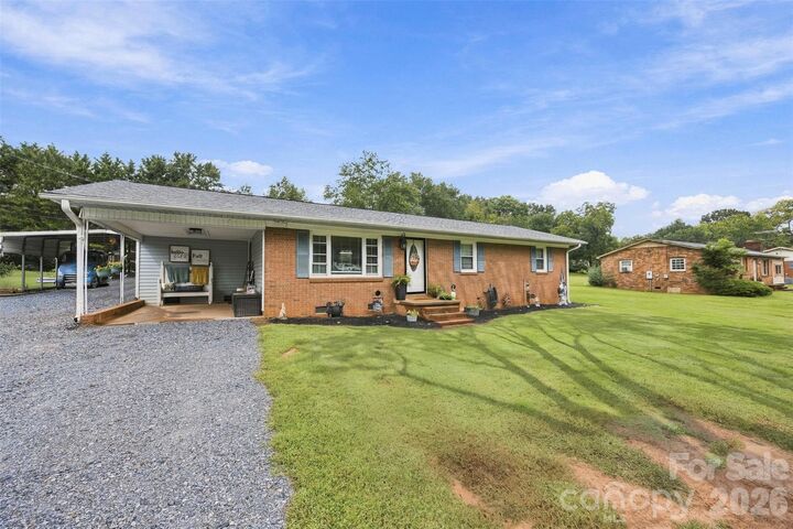 Property Photo:  1207 Scenic Drive  NC 28150 