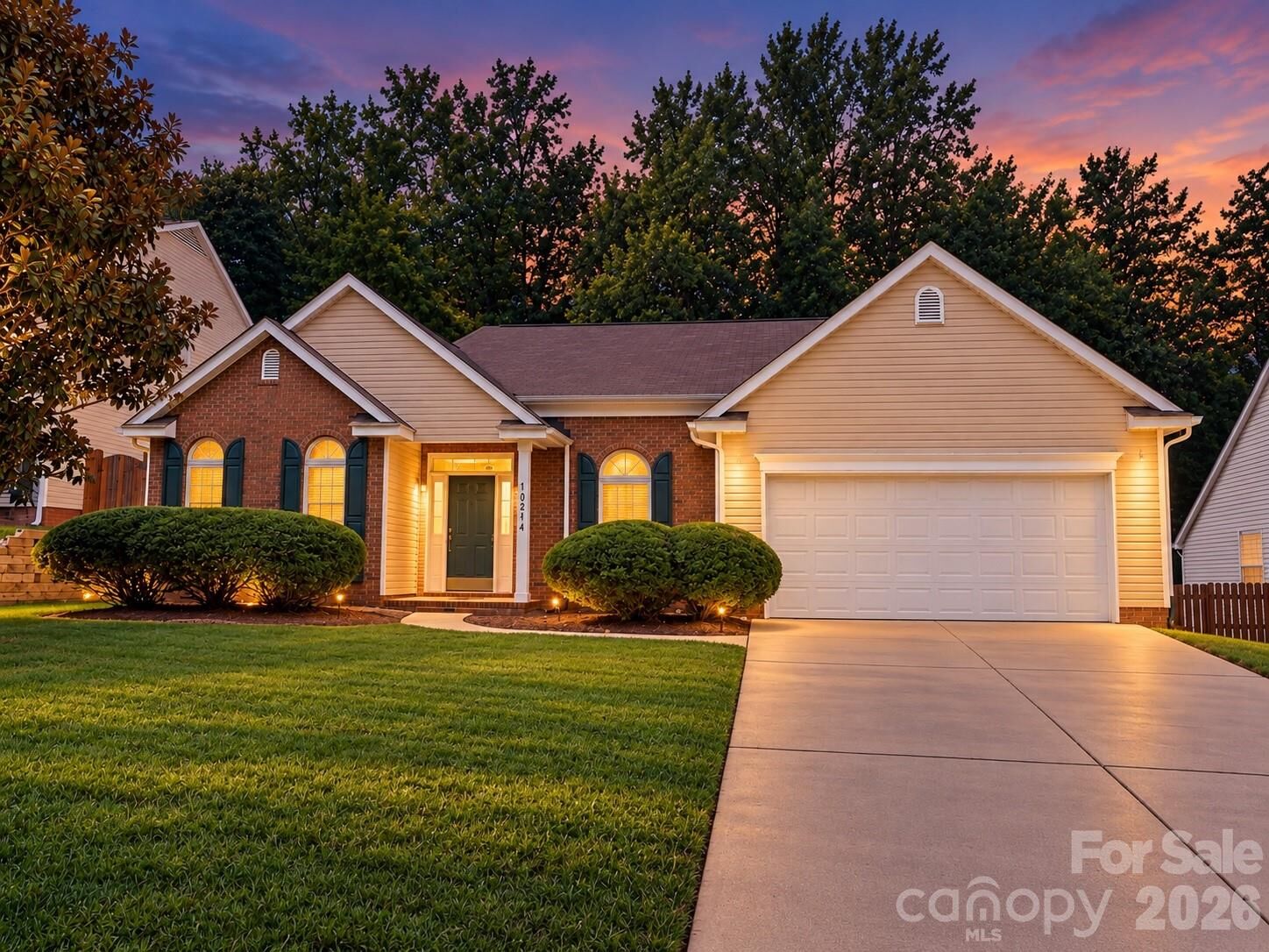 Property Photo:  10214 Stoneykirk Lane  NC 28269 