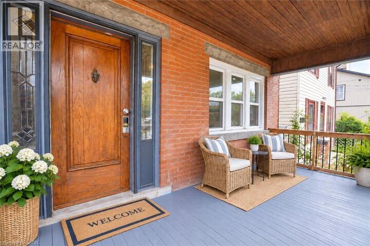 Property Photo:  230 Duke Street  ON L8P 1Y3 