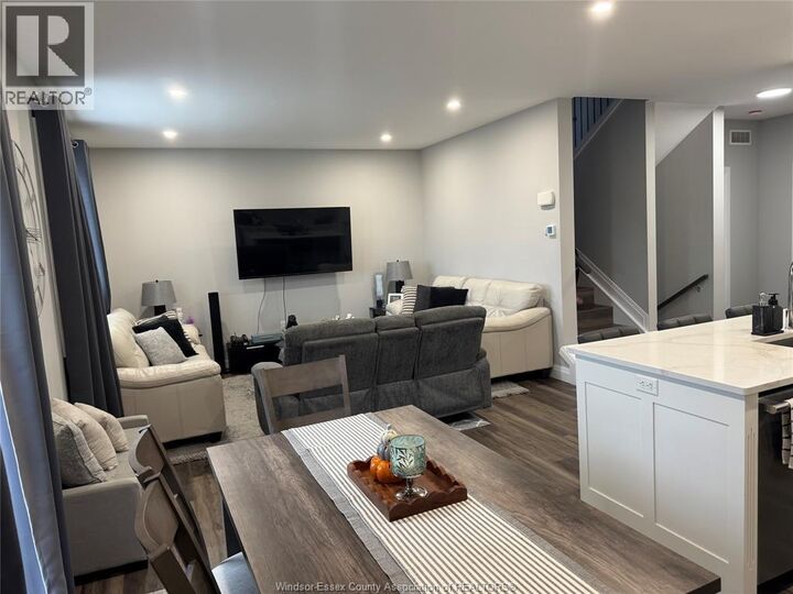 Property Photo:  101 Eagle Street  ON N8H 0G5 