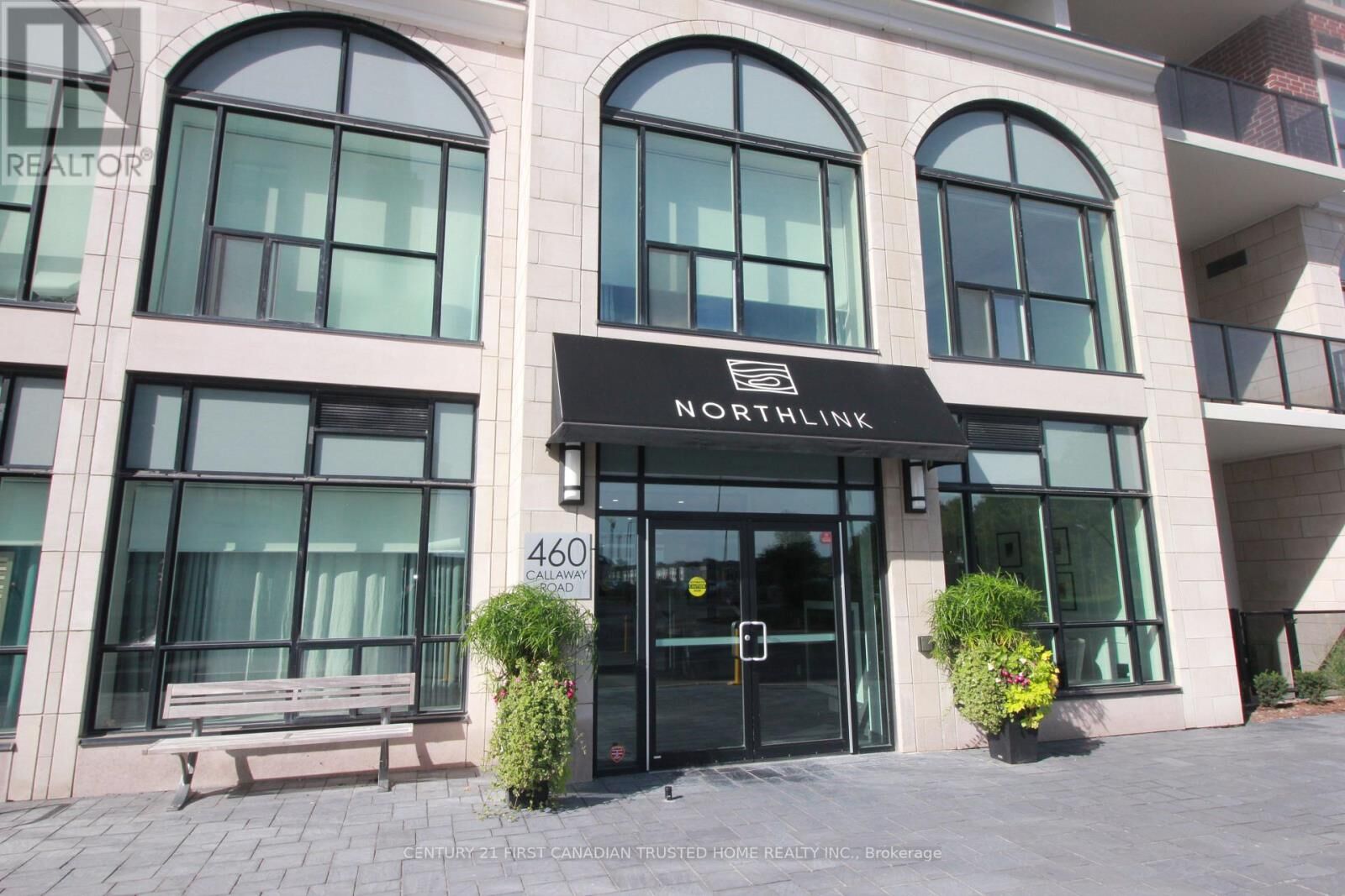 Property Photo:  460 Callaway Road 404  ON N6G 0N8 