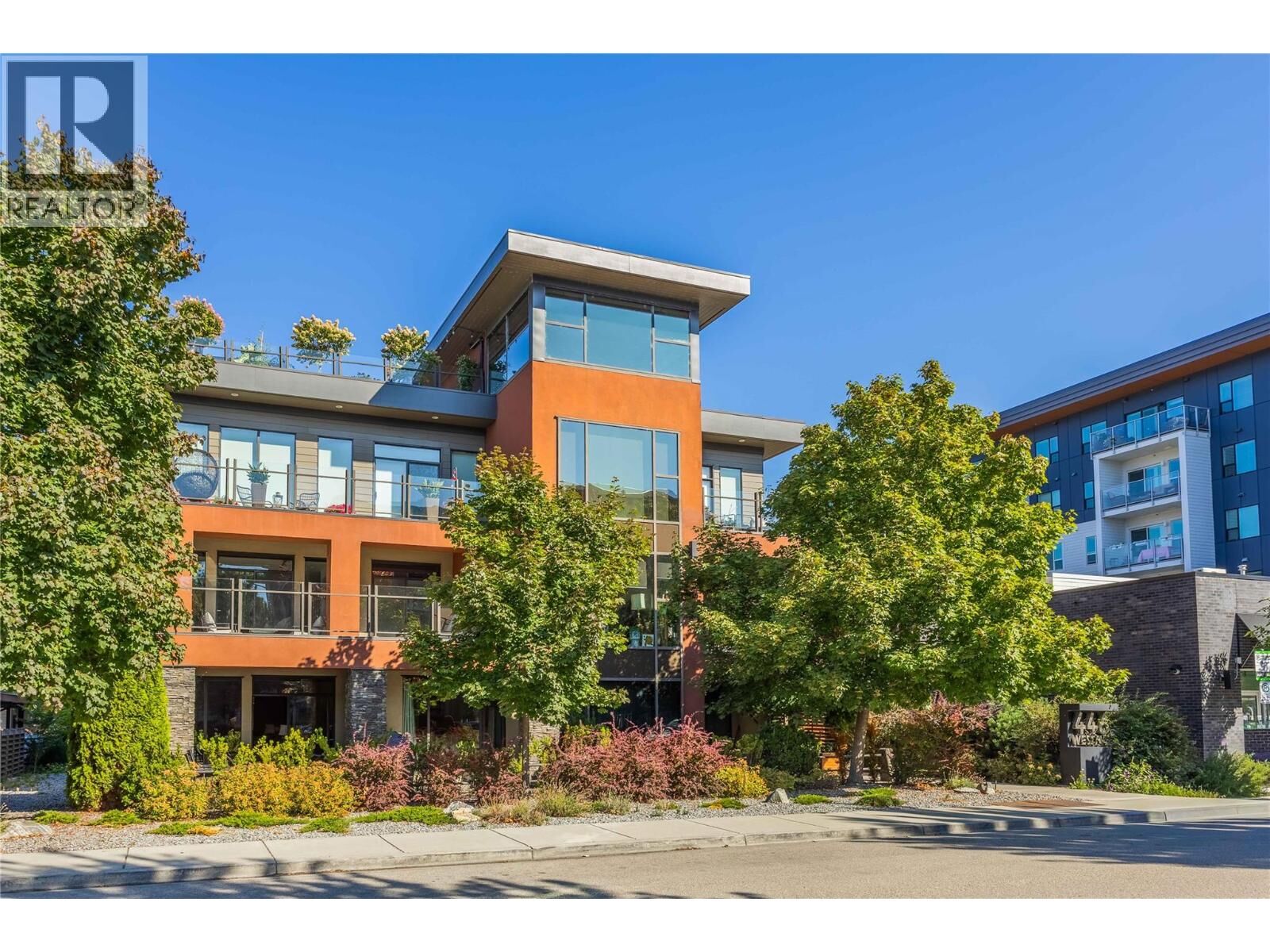 Property Photo:  446 West Avenue 102  BC V1Y 4Z2 