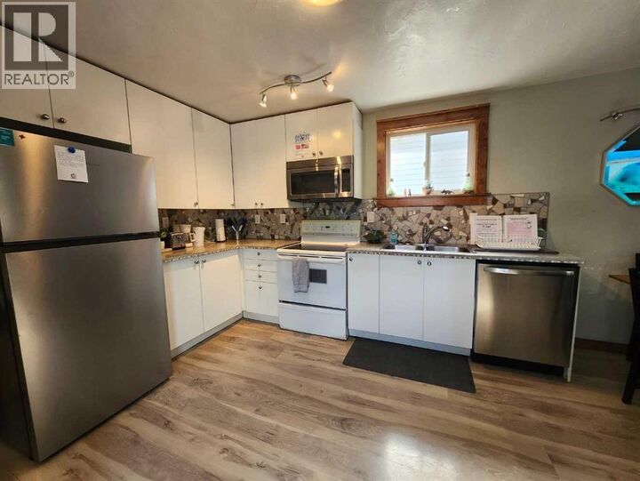 Property Photo: 590 2 Street Southwest AB T0J 0Y6