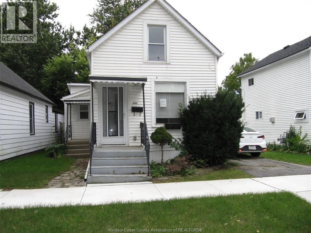 Property Photo:  240 George St  ON N9V 2E9 