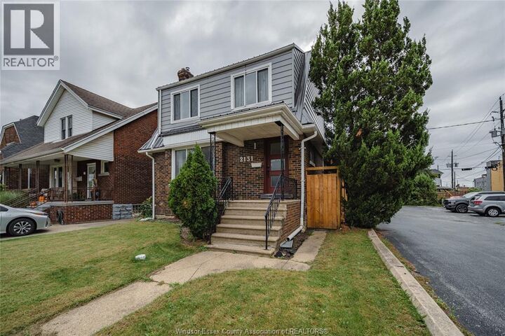 Property Photo:  2131 Lincoln Road  ON N8W 2P9 