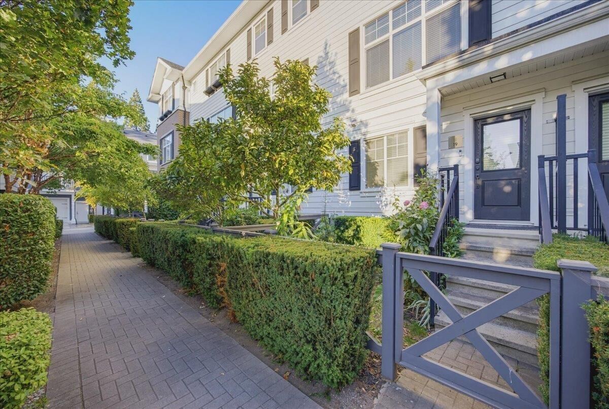 Property Photo:  16458 23A Avenue 19  BC V3Z 0L9 