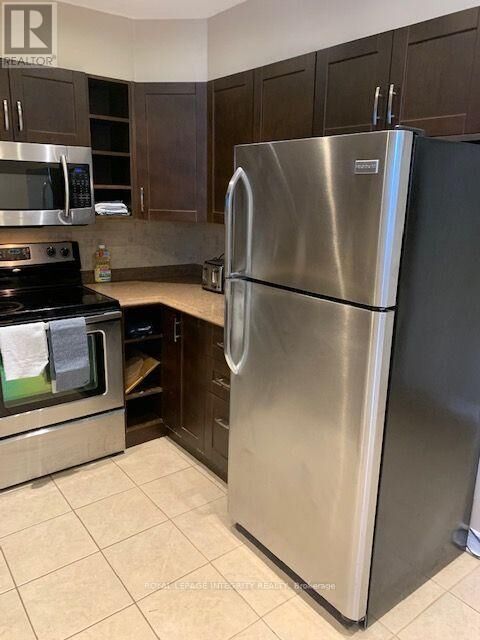 Property Photo:  48 Bolton Street 48  ON K1N 1K7 