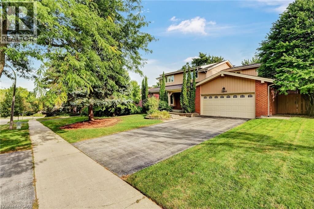 Property Photo:  2284 Mansfield Drive  ON L7P 3J4 
