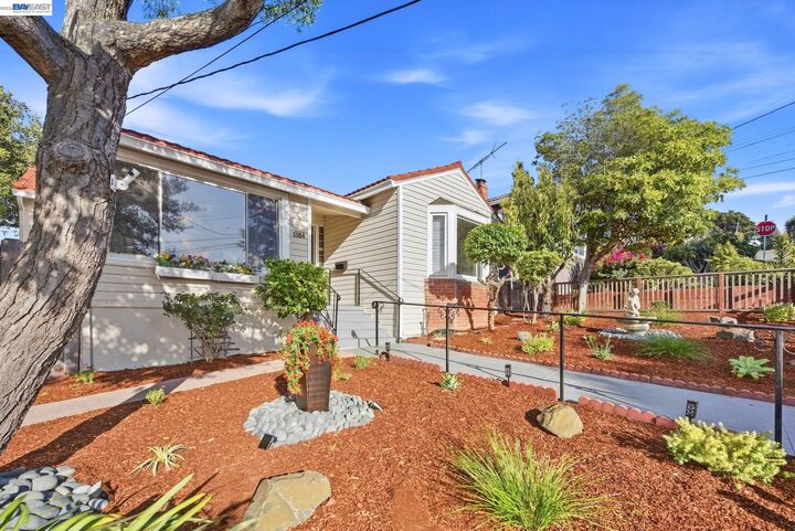 Property Photo: 1384 Graff Avenue CA 94577