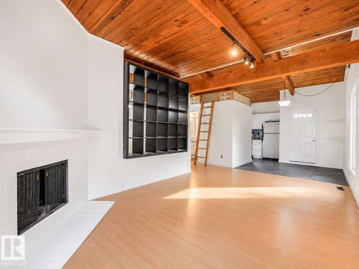 Property Photo:  544 Lee Ridge Road NW  AB T6K 2K3 