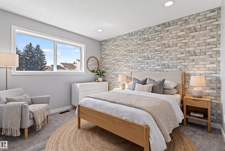 Property Photo:  50 Woodvale Village NW  AB T6L 1W4 