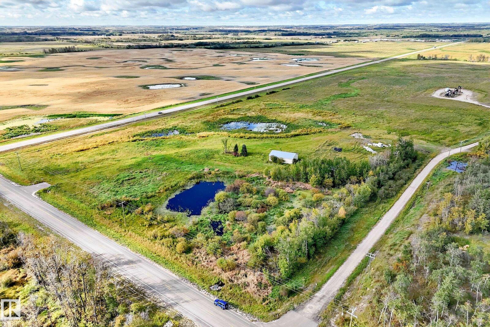 Property Photo:  Twp 570 Range Road 220  AB T0A 2W1 