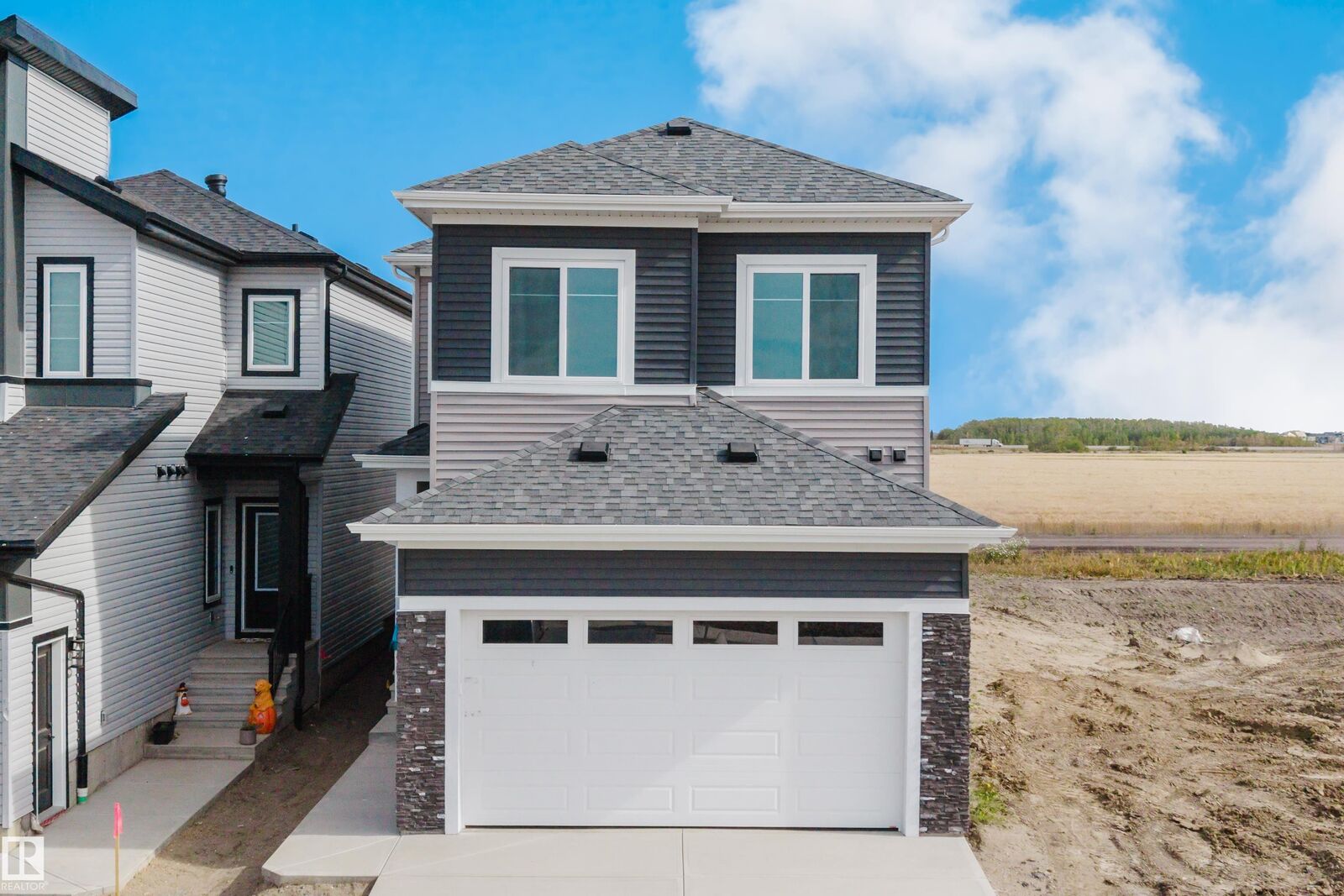 Property Photo: 780 Bank Drive AB T9E 1G2