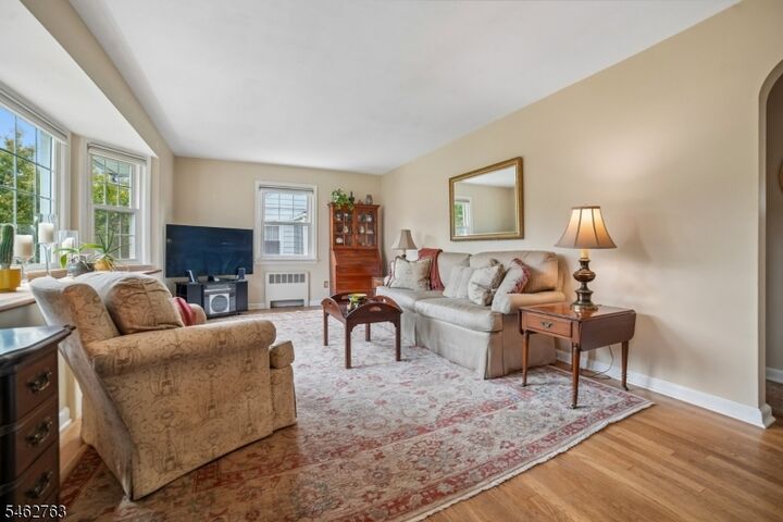 Property Photo:  926 Steib Ter  NJ 07083 