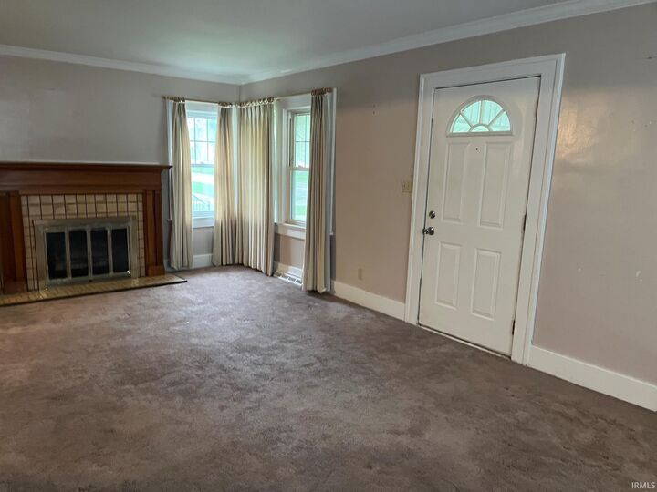 Property Photo: 905 E Rudisill Boulevard IN 46806