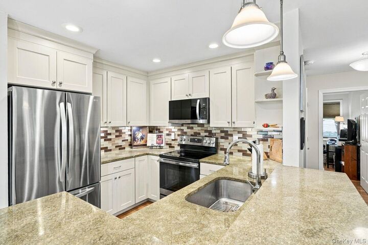 Property Photo: 45 Jefferson Oval G NY 10598