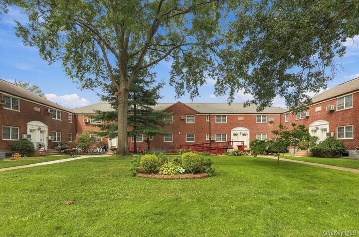 Property Photo: 249-33 60th Avenue Lower NY 11362