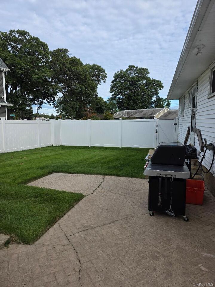 Property Photo:  654 Carlyle Avenue  NY 11010 
