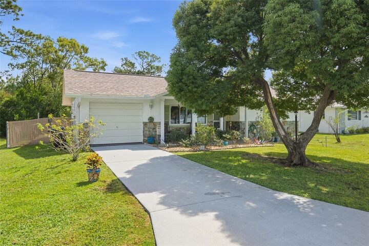 Property Photo: 3103 N Woolflower Terrace FL 34465