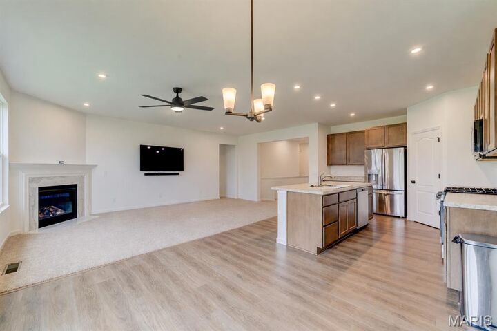 Property Photo: 327 Dalriada Boulevard MO 63368