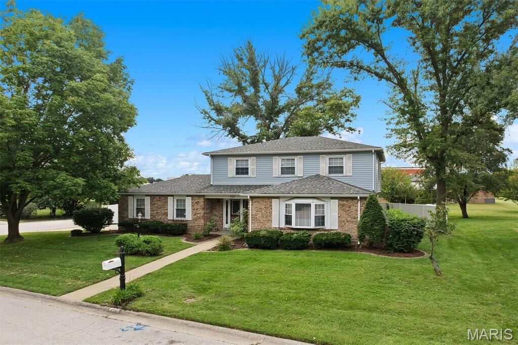 Property Photo: 537 Windrift Drive IL 62221