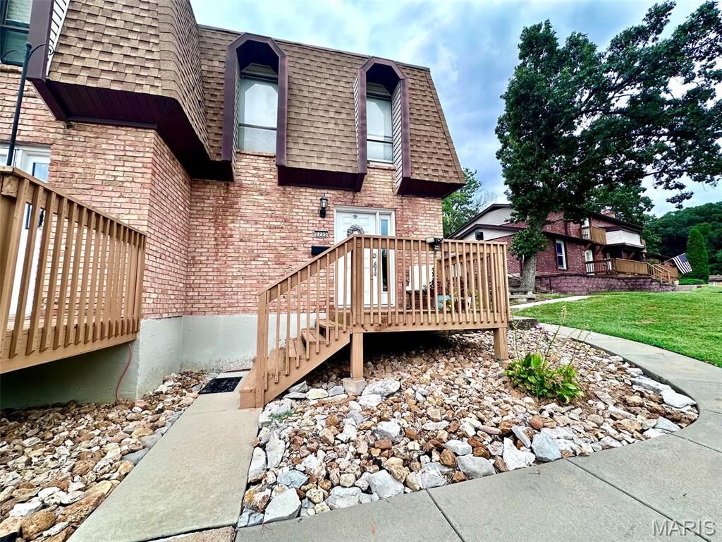 Property Photo:  2755 Blackforest Drive  MO 63129 