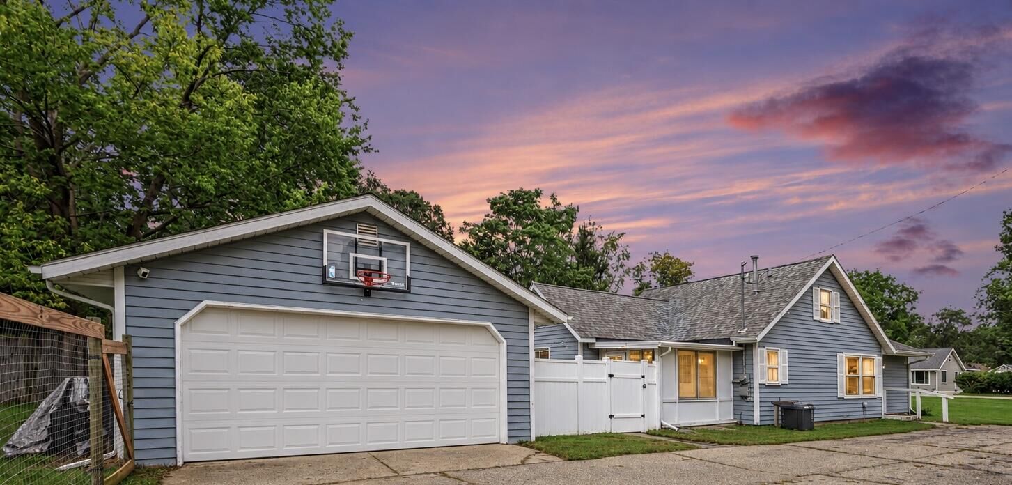 Property Photo:  533 W Cherry Street  MI 49348 