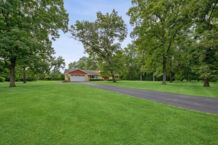 Property Photo:  3460 W Mardan Drive  IL 60047 