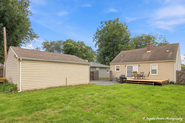 Property Photo:  1124 Fulton Avenue  IL 60096 