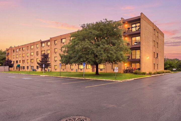 Property Photo: 6600 S Brainard Avenue 212 IL 60525