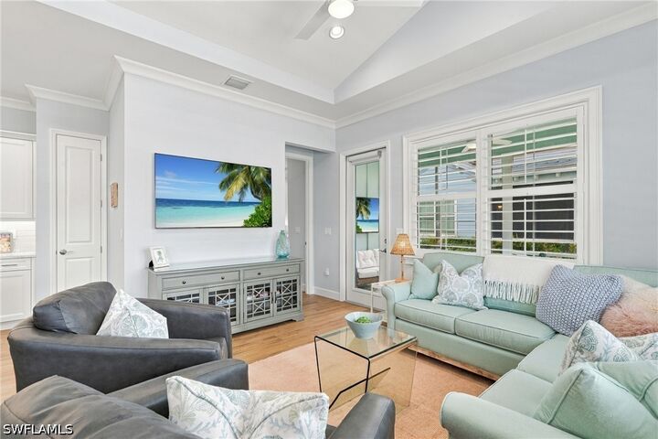 Property Photo: 7226 Saona Court FL 34113