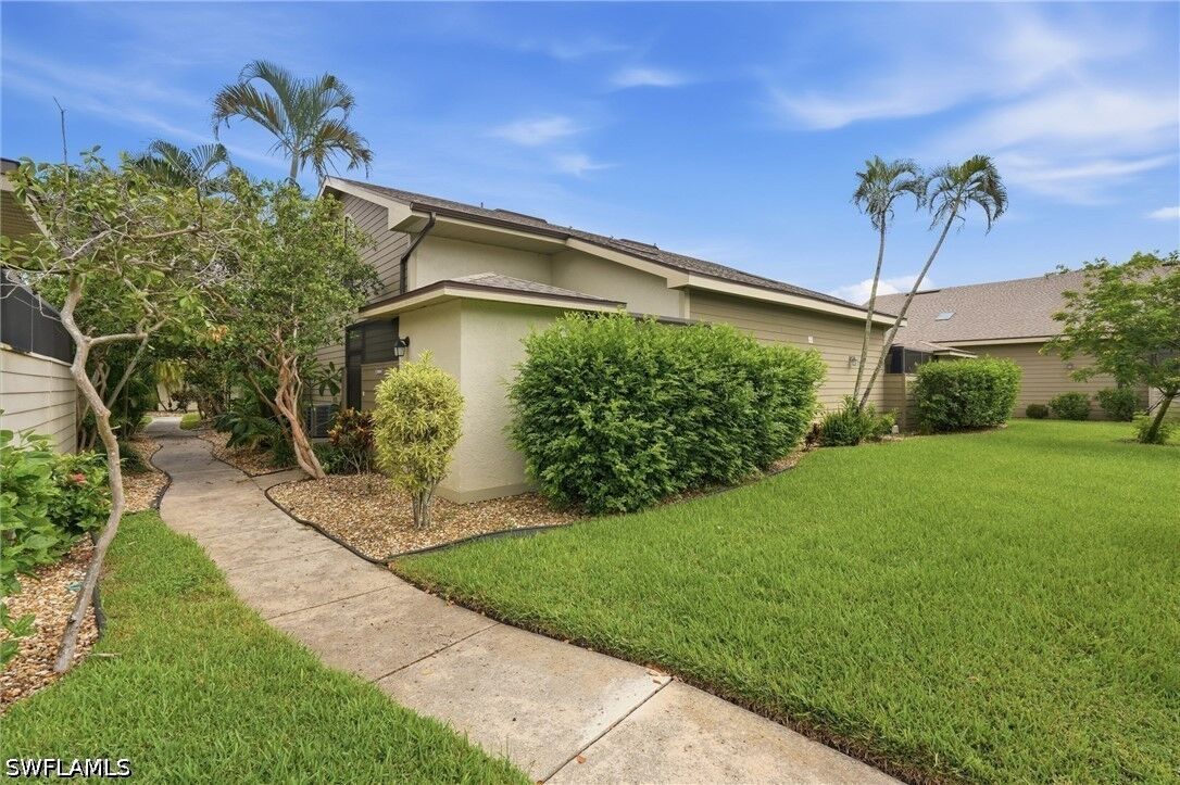Property Photo: 13366 Fox Chapel Court FL 33919