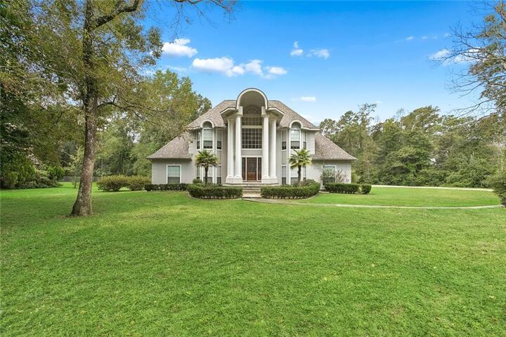 Property Photo:  12 Oak Grove Way  LA 70458 