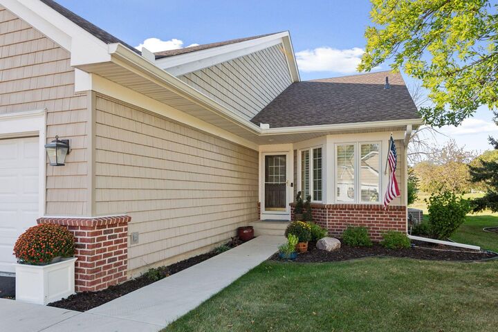 Property Photo: 8977 Deer Run Drive MN 55386