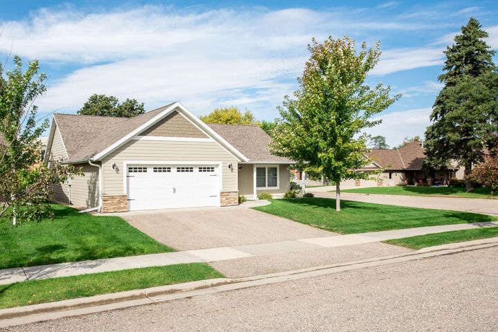 Property Photo:  502 Kenwood Street  MN 56308 