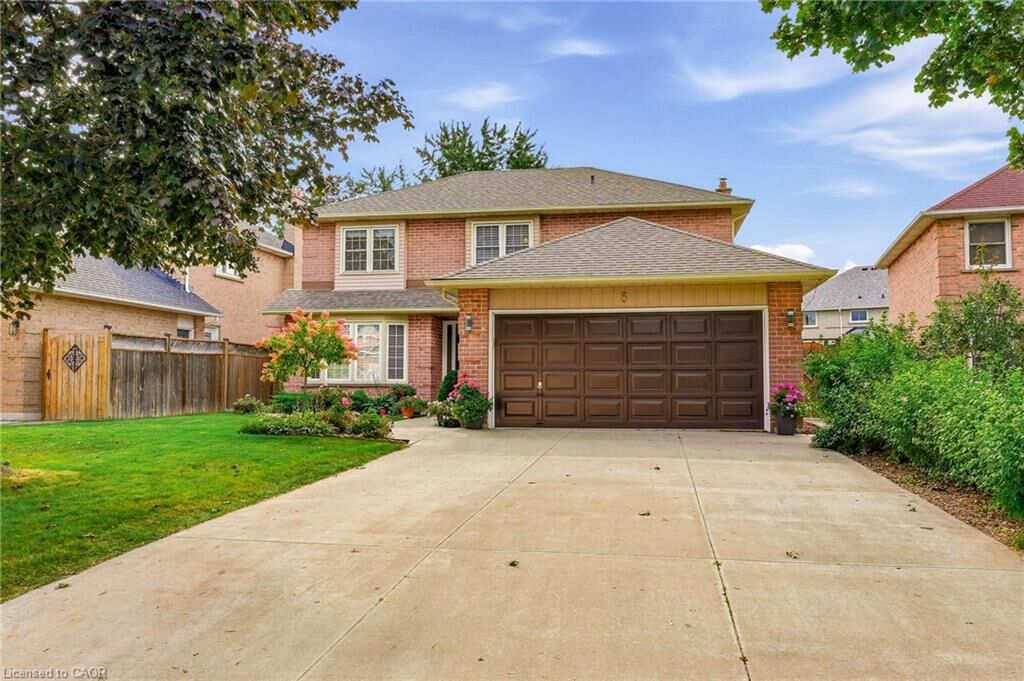 Property Photo:  5 Michelle Drive  ON L2S 3E2 