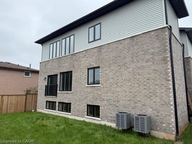 Property Photo:  175 Margaret Avenue Lower  ON L8E 2H6 